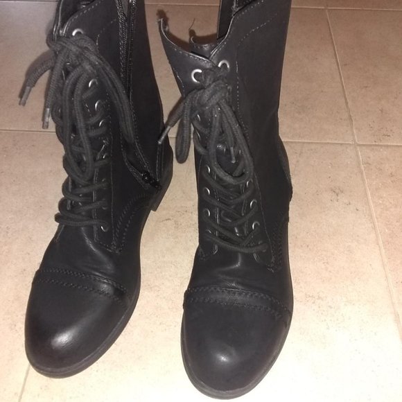 Rich Black Lace Up Boots - Picture 1 of 4